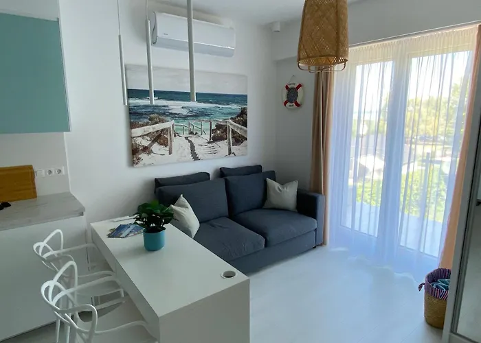 アパート Azure Bay