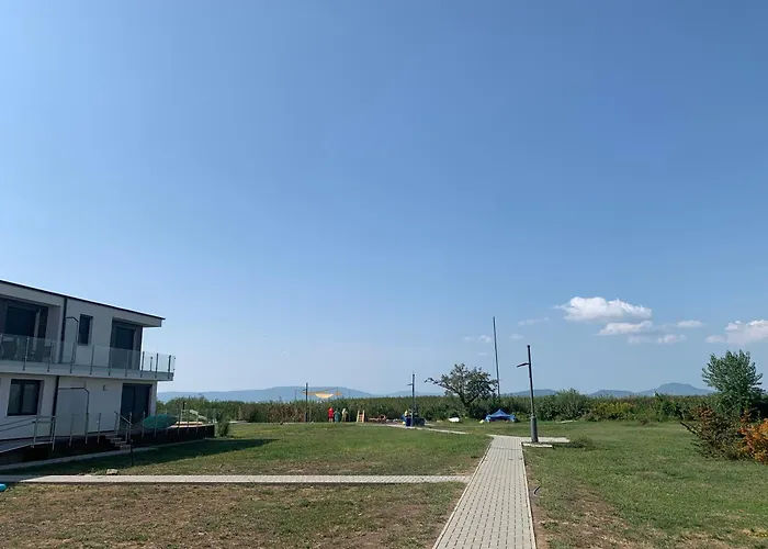 דירה Azure Bay בלטונפנבש